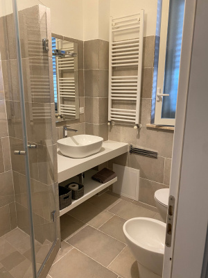 BAGNO-IN-CAMERA-1
