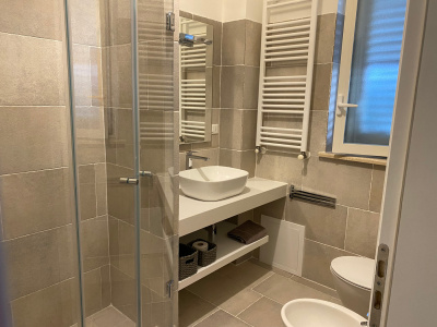 BAGNO-IN-CAMERA-2